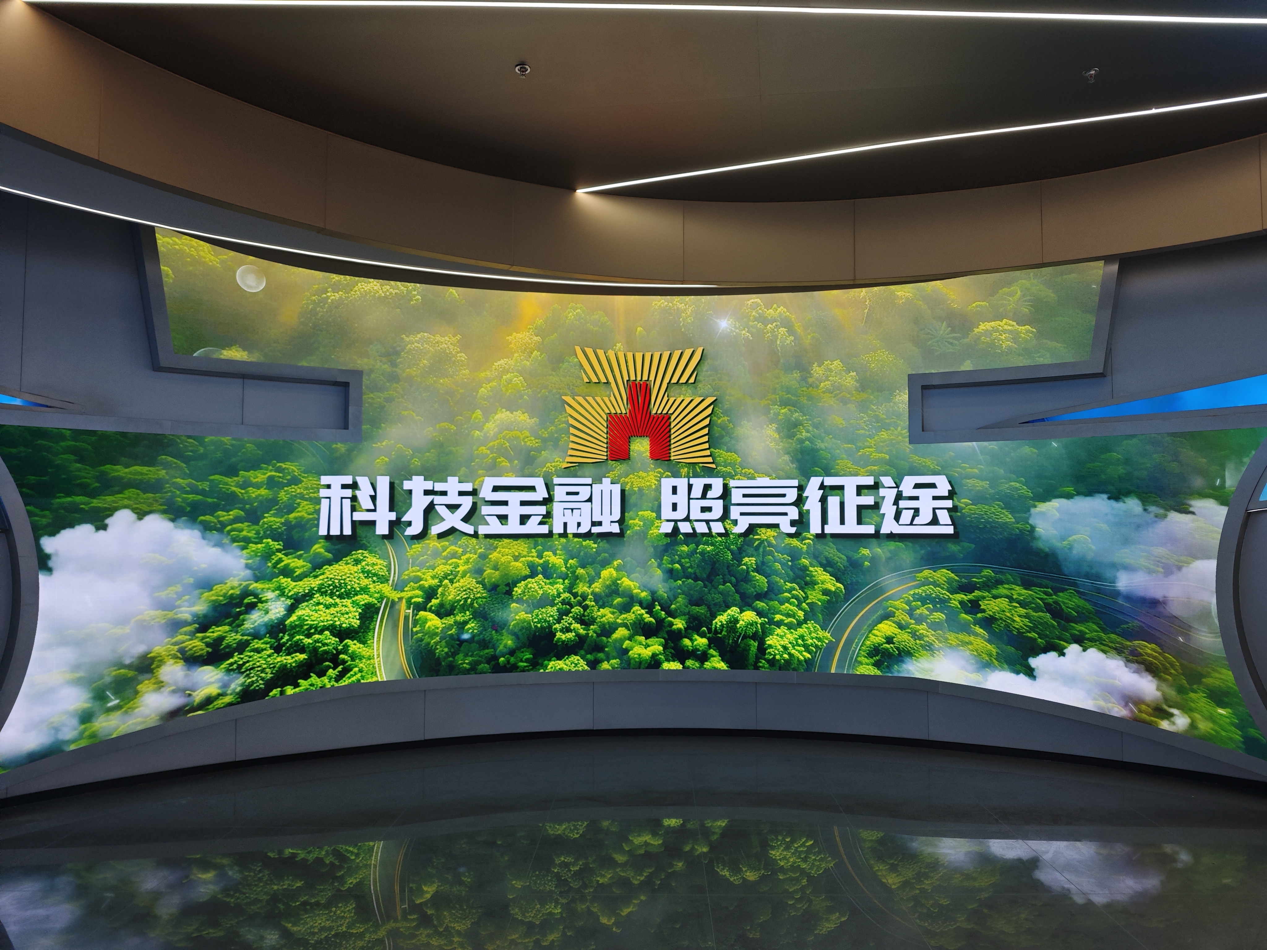 英宝光电 